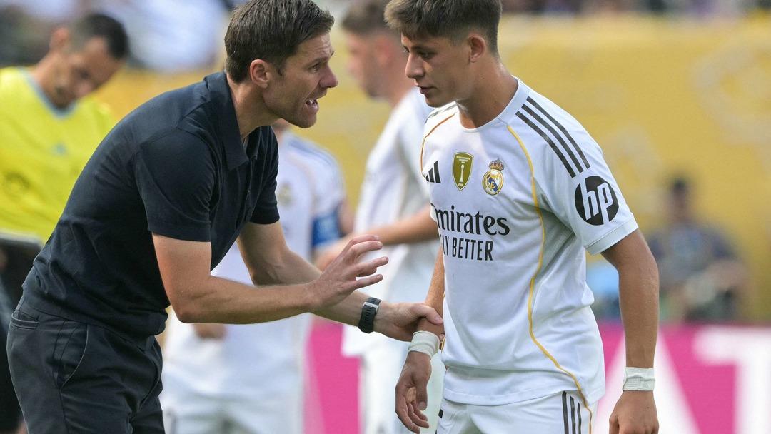 Real Madrid oyuncusu Arda Güler ve Çılgın Teklif! İspanyol devinde Başkan Florentino Perez etkinliği aldı ... 3