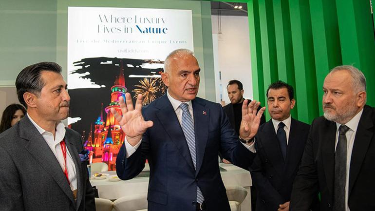 Bakan Ersoy: Yıl sonu hedefimiz olan 64 milyar dolar yolunda güçlü adımlar atıyoruz