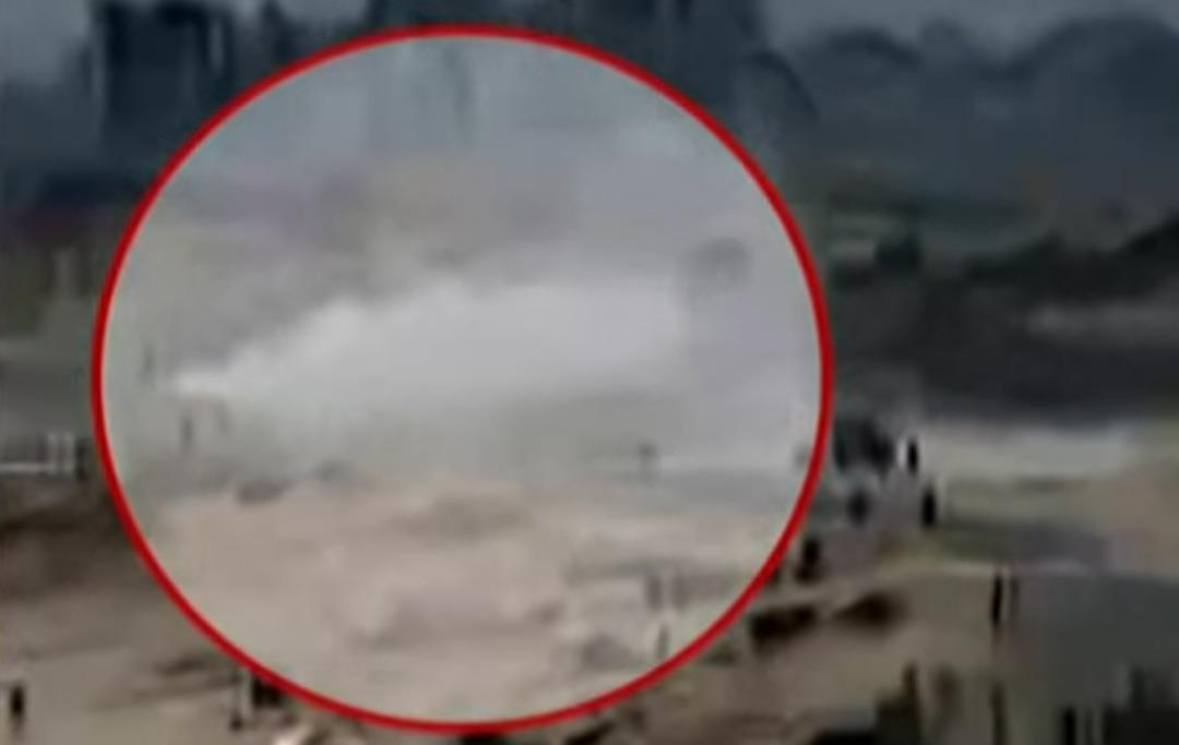 İsrail zulmü bitmiyor! Ateşkesin ardından Gazze yeniden bombalandı... Hamas, İsrail'in çekildiği tarihi açıkladı 2